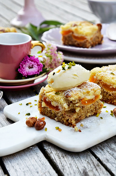 Aprikosenkuchen mit Streusel