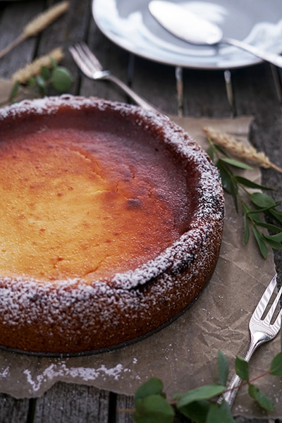 Käsekuchen mit Krümelboden